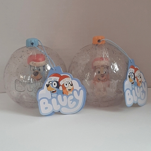 Target Bluey & Bingo Santa Hat Holiday Toy Figure Bauble Christmas Ornament Set - Picture 2 of 7